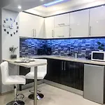 Harry S Exclusive Apartment